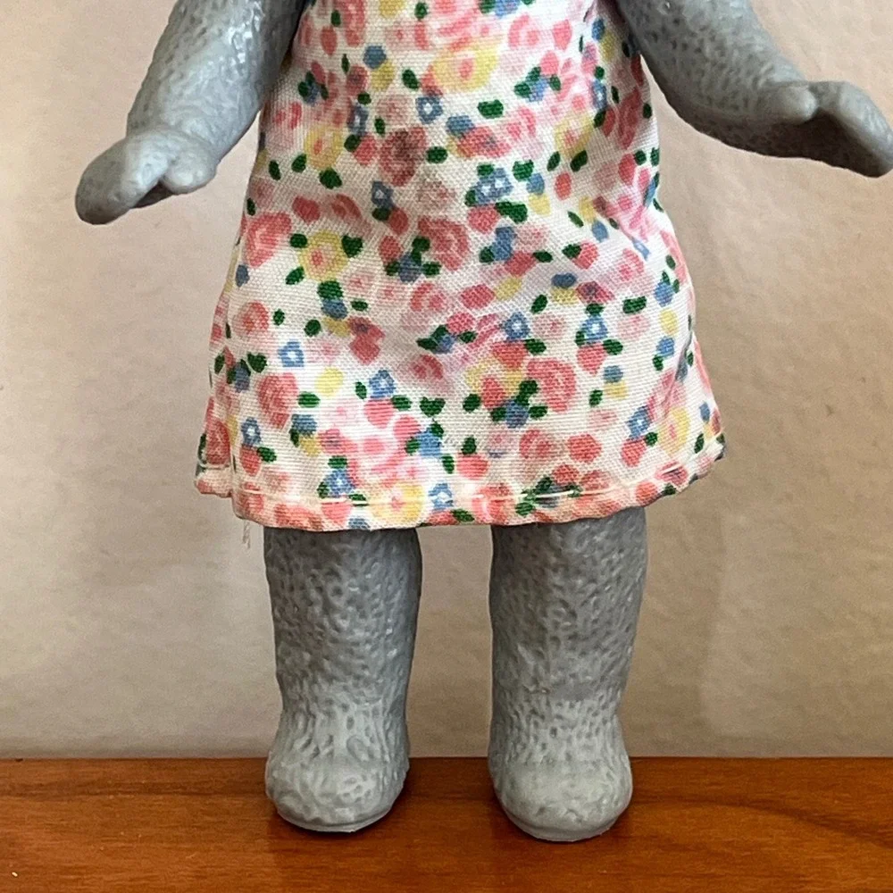 Vintage Madame Alexander Grey Cat Doll Floral Dress Pink‎ Bonnet CNA Marked 5